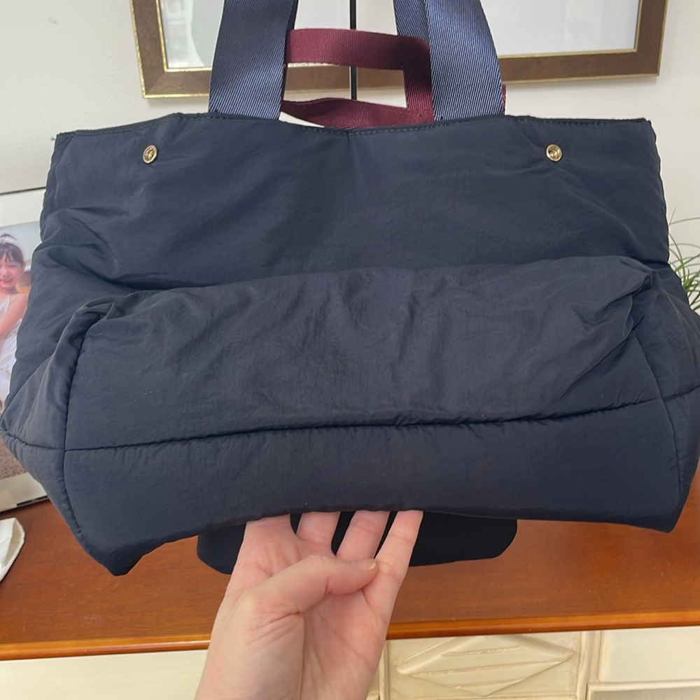 Stella and Dot Stylish Navy Blue Tote Bag - Picture 9 of 11